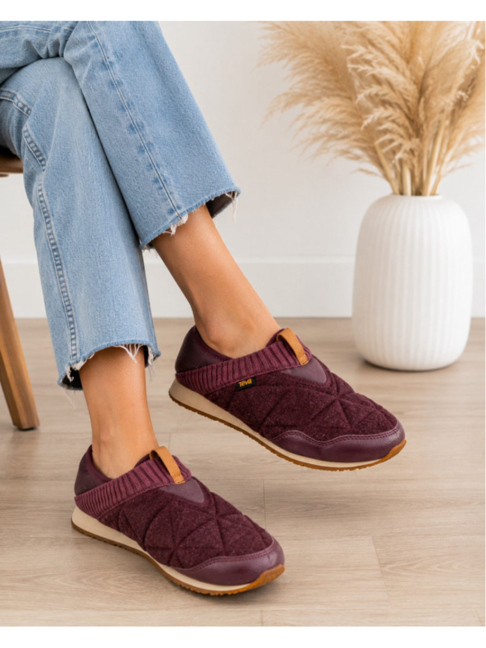 Teva Ember Moc Purple Quilt Slip-On Shoes Women’s Size 8 Cozy Camp Slippers
